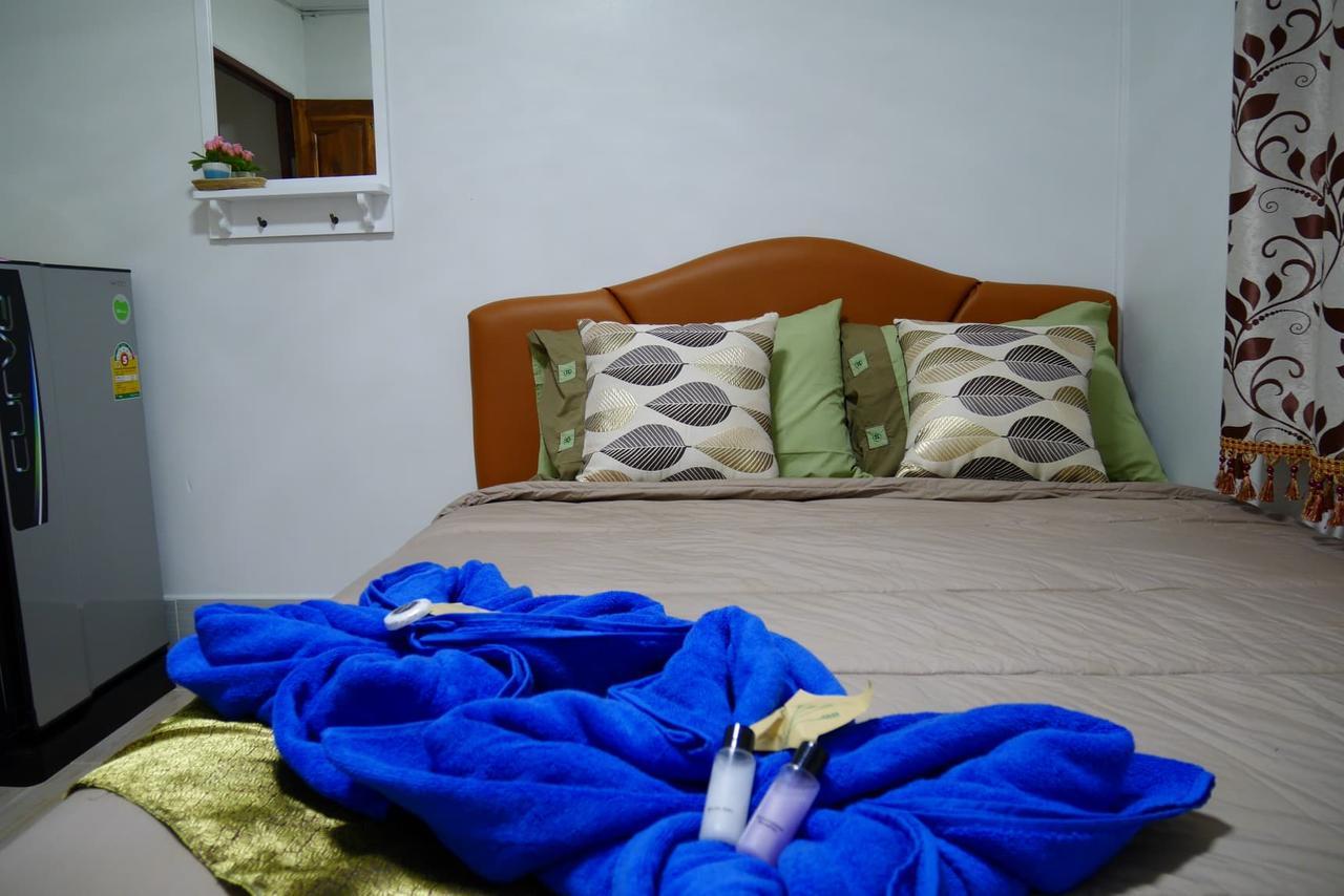 Nawee GuestHouse Sairee Ko Tao Buitenkant foto