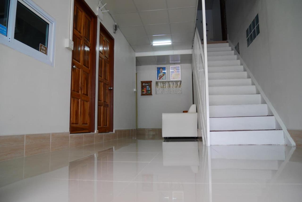 Nawee GuestHouse Sairee Ko Tao Buitenkant foto