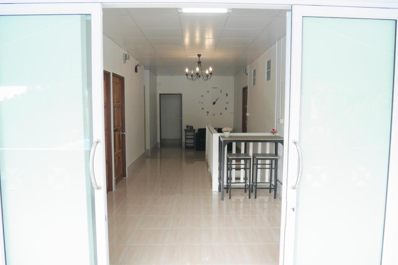 Nawee GuestHouse Sairee Ko Tao Buitenkant foto
