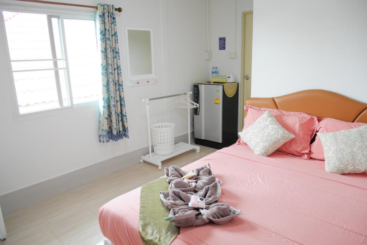 Nawee GuestHouse Sairee Ko Tao Buitenkant foto